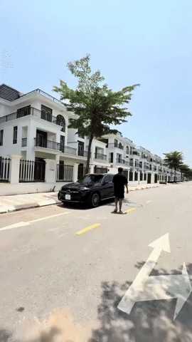 Tuyển thủ Việt Nam khoe biệt thự chục tỷ bề thế đang hoàn thiện, hoành tráng không kém nhà bạn thân - Văn Hậu - Hải My!- Ảnh 1.
