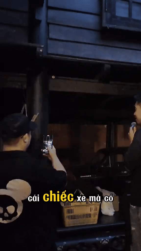 Bên trong căn nhà ngập tràn siêu xe của Tống Đông Khuê- Ảnh 4.