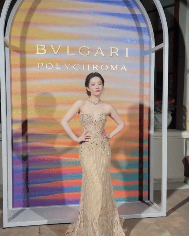 Lisa như công chúa Disney, Lưu Diệc Phi gầy gò bất ngờ qua cam thường tại event BVLGARI- Ảnh 14.