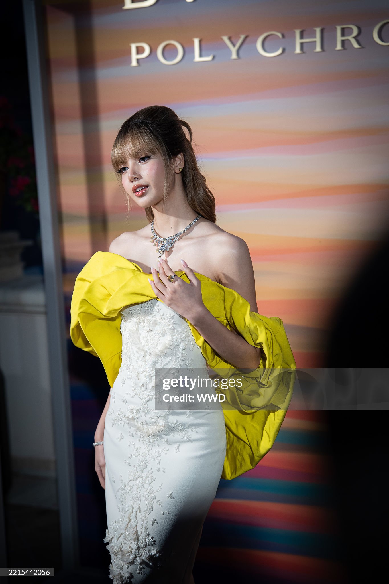 Lisa như công chúa Disney, Lưu Diệc Phi gầy gò bất ngờ qua cam thường tại event BVLGARI- Ảnh 3.