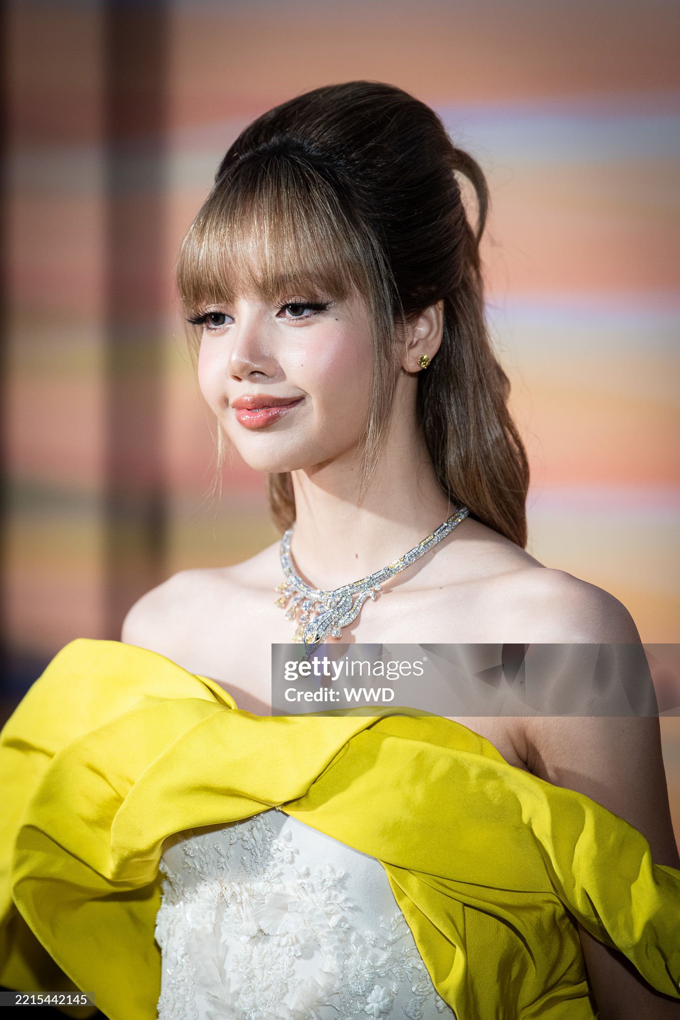 Lisa như công chúa Disney, Lưu Diệc Phi gầy gò bất ngờ qua cam thường tại event BVLGARI- Ảnh 5.
