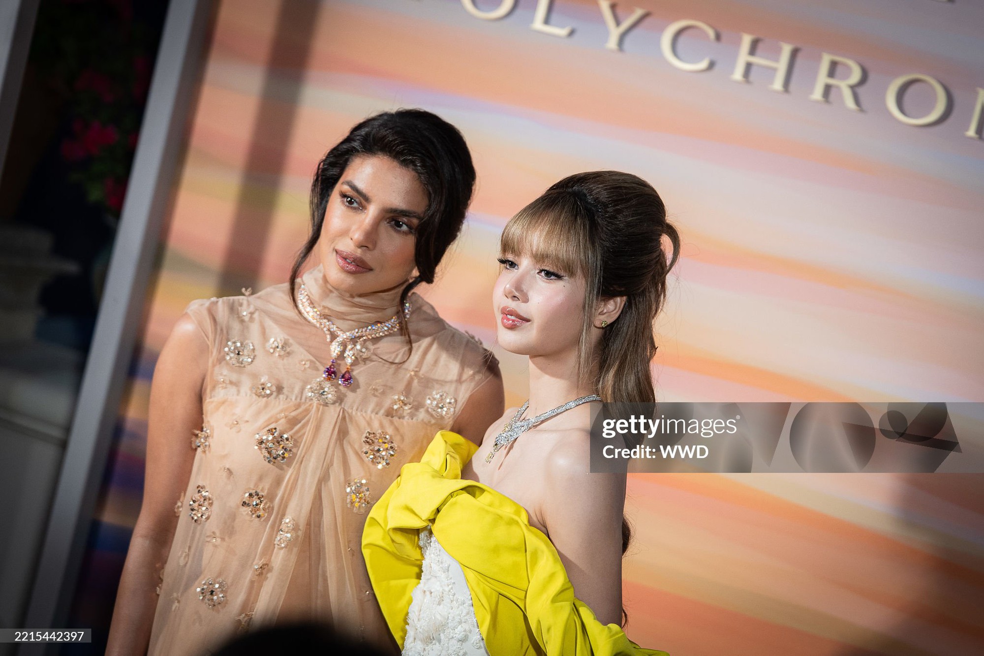 Lisa như công chúa Disney, Lưu Diệc Phi gầy gò bất ngờ qua cam thường tại event BVLGARI- Ảnh 7.