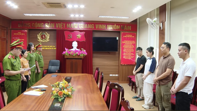 "Ông trùm giấu mặt" Lê Thành Công cùng hoa hậu Thùy Tiên tham gia nhiều công ty là ai?- Ảnh 1.