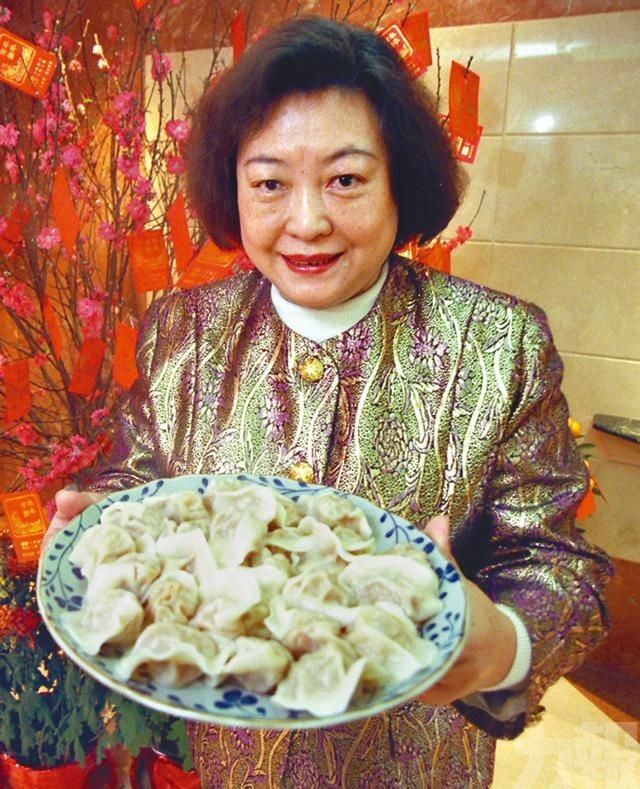 Năm 1977, 1 người phụ nữ tay trắng bị phụ bạc, 20 năm sau, bà khiến chồng cũ "tiếc nuối khôn nguôi": Thành công nhờ 1 quý nhân đặc biệt- Ảnh 4.