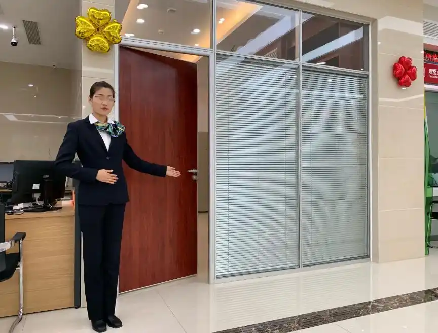 Người phụ nữ gửi tiết kiệm 35 tỷ đồng, 4 tháng sau tài khoản chỉ còn 2.000 đồng, tòa án phán: "Do cô làm lộ thông tin cá nhân"- Ảnh 1.