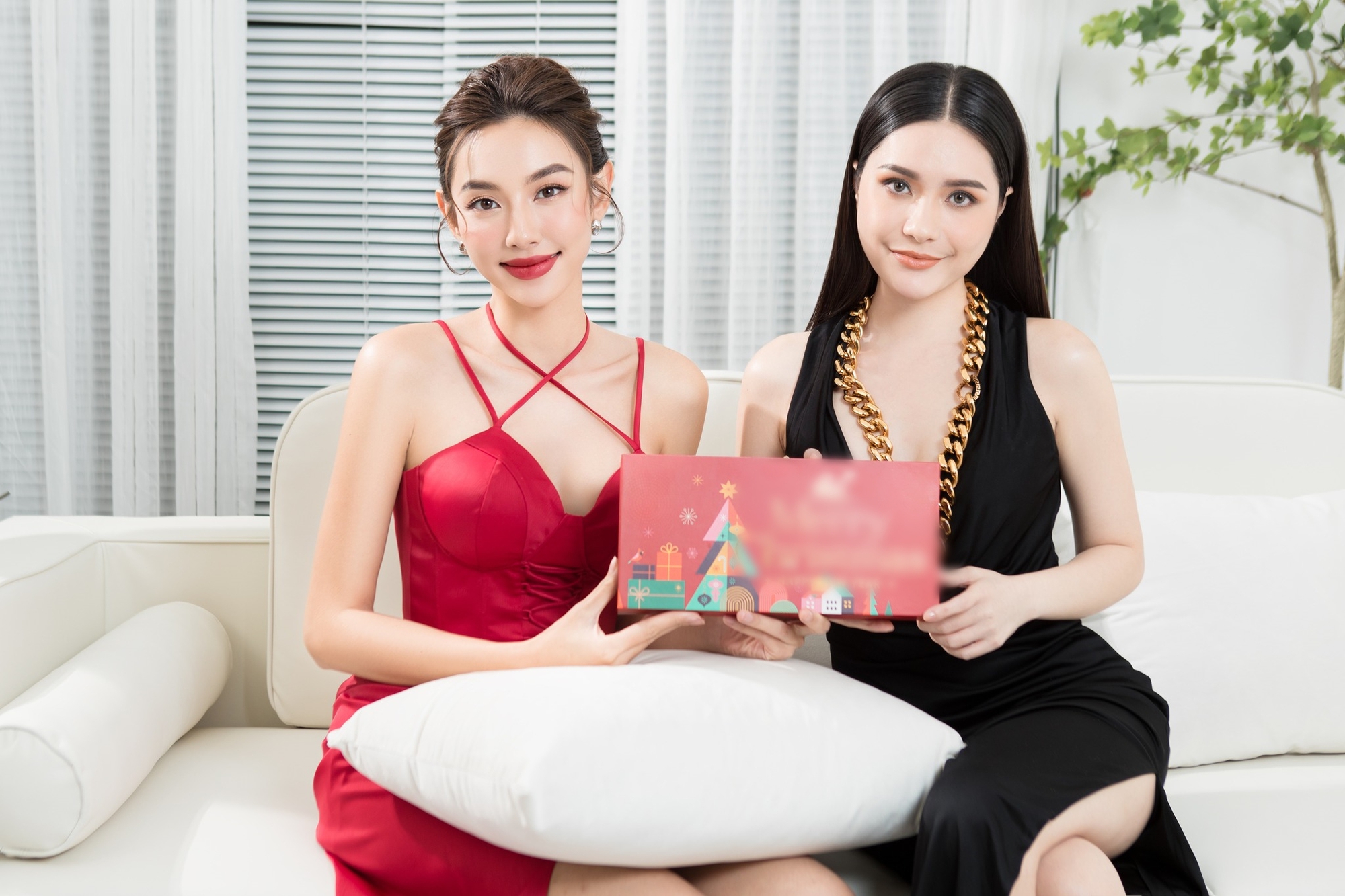 Viral lại clip Thùy Tiên và Đoàn Di Băng 