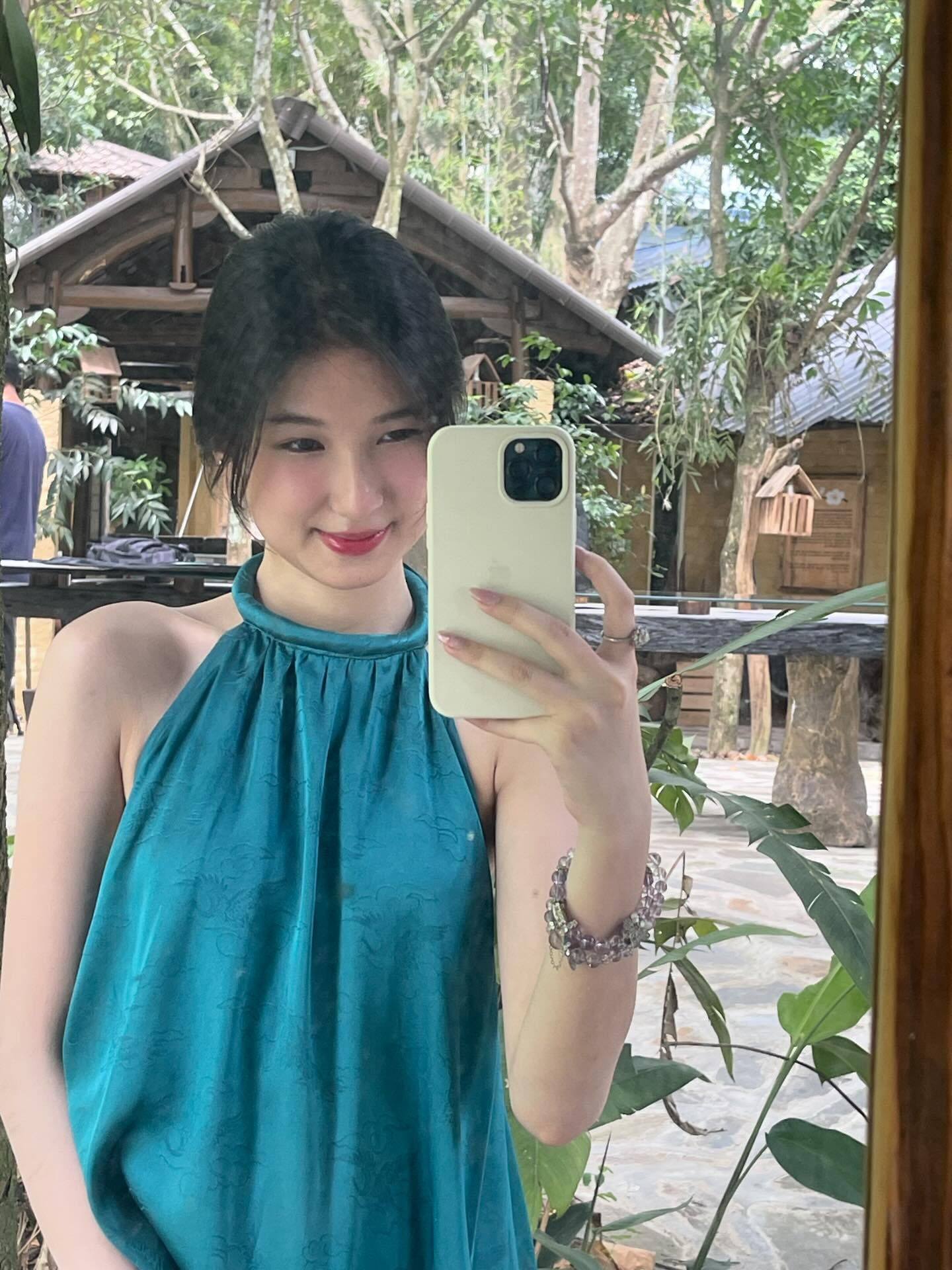 "Đối thủ của Lọ Lem" chân dài 1,02m lộ ảnh hồi bé: Không thể nhận ra!- Ảnh 6.