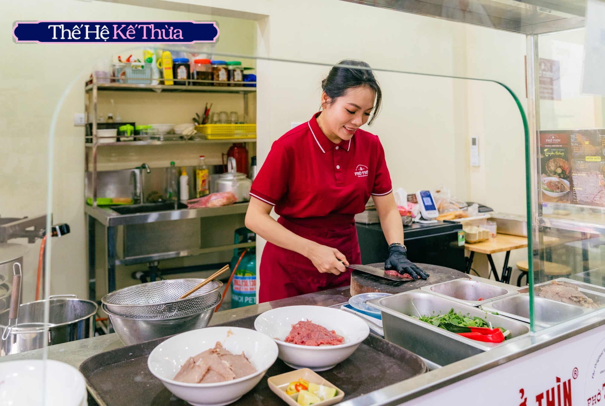 "Bát phở của ông, hoài bão của cháu": Khi thế hệ kế thừa đời thứ 3 của Phở Thìn Bờ Hồ chắp cánh "di sản ẩm thực" Thủ đô- Ảnh 10.