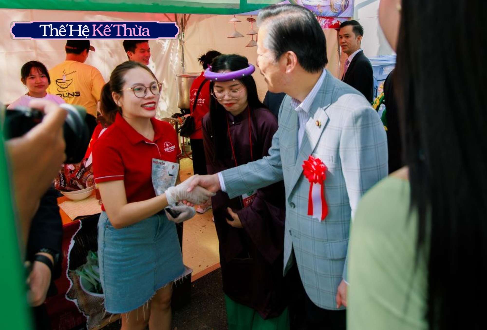 "Bát phở của ông, hoài bão của cháu": Khi thế hệ kế thừa đời thứ 3 của Phở Thìn Bờ Hồ chắp cánh "di sản ẩm thực" Thủ đô- Ảnh 13.