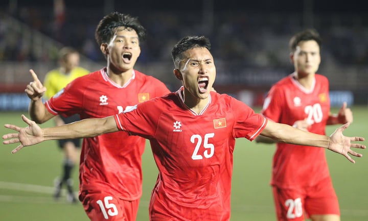 HLV Kim Sang-sik nhận tin xấu, trụ cột vô địch AFF Cup chính thức vắng mặt ở trận gặp Malaysia- Ảnh 1.