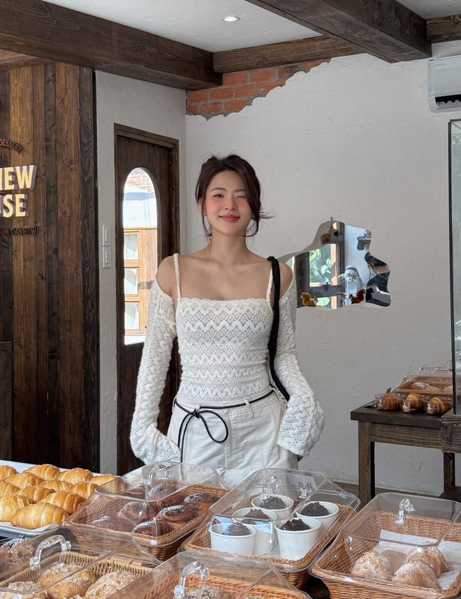 "Thần tiên tỷ tỷ" mặc đồ bình thường cũng khiến dân tình nức nở, nhan sắc cỡ này từng hot cũng chẳng lạ- Ảnh 19.