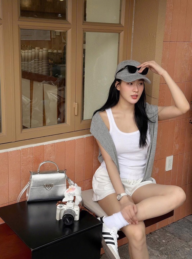 "Thần tiên tỷ tỷ" mặc đồ bình thường cũng khiến dân tình nức nở, nhan sắc cỡ này từng hot cũng chẳng lạ- Ảnh 17.
