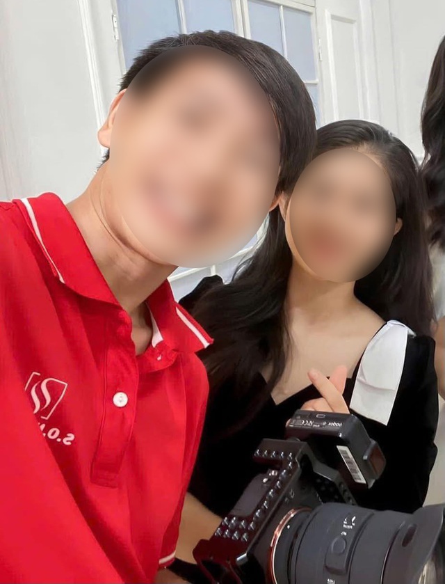 Xót xa cảnh gia đình làm lễ ăn hỏi cho đôi nam nữ tử vong ở biển Cửa Lò, hoàn thành tâm nguyện cuối cùng- Ảnh 1.