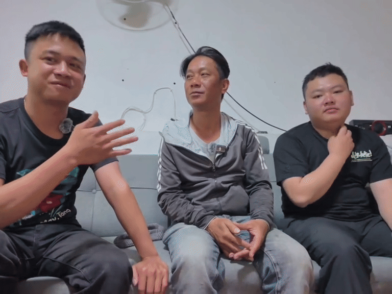 Team châu Phi của Quang Linh Vlogs rơi vào rối loạn- Ảnh 5.
