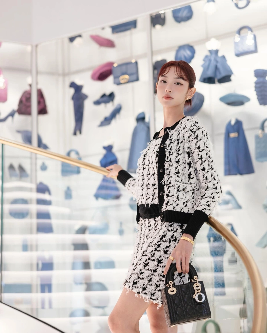 Các brand xa xỉ làm gì khi Đại sứ rơi vào vòng lao lý như Thùy Tiên: 1 cái tên vẫn được ưu ái?- Ảnh 1.