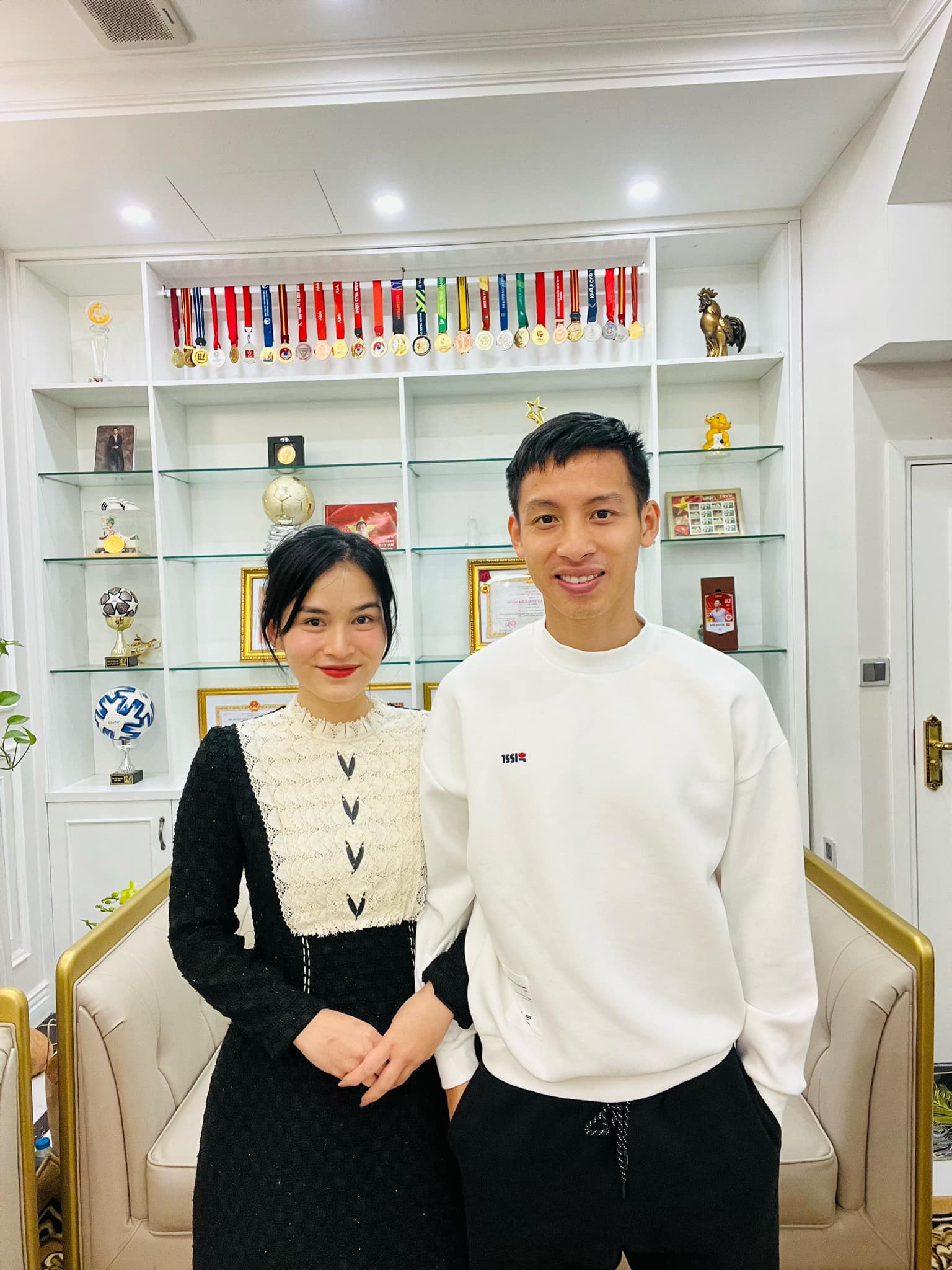 Tuyển thủ Việt Nam khoe biệt thự hạng sang bề thế sắp hoàn thiện, độ hoành tráng không kém nhà Văn Hậu, Thành Chung- Ảnh 2.