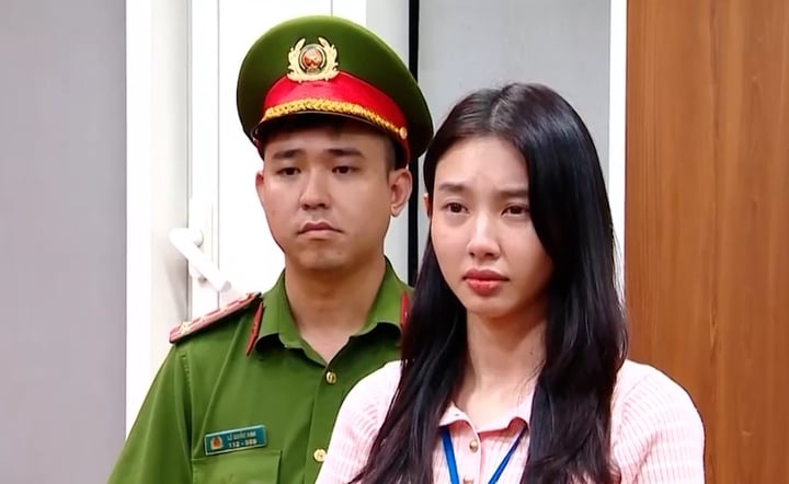 "Tôi không livestream vì tiền" và loạt tuyên bố gây ngỡ ngàng của Hoa hậu Thuỳ Tiên trước khi bị bắt tạm giam, "khui" ra bỏ túi 7 tỷ từ KERA- Ảnh 2.