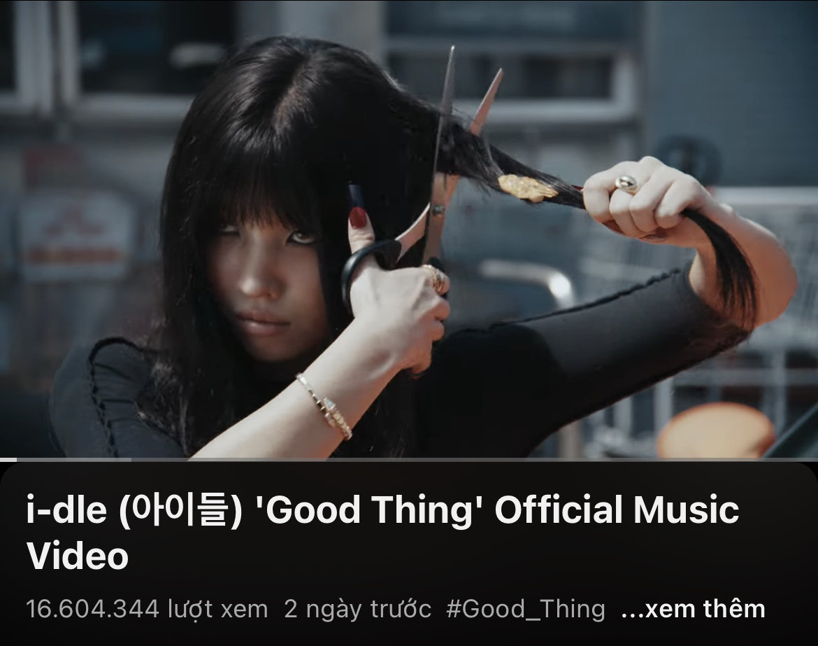 Đoạn video quay cảnh 2 nữ idol “quyết chiến” ngay giữa đường nhưng phản ứng của netizen lạnh nhạt đến sốc- Ảnh 5.