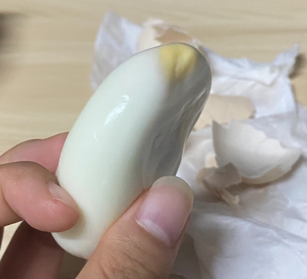 Có 2 loại trứng trong 