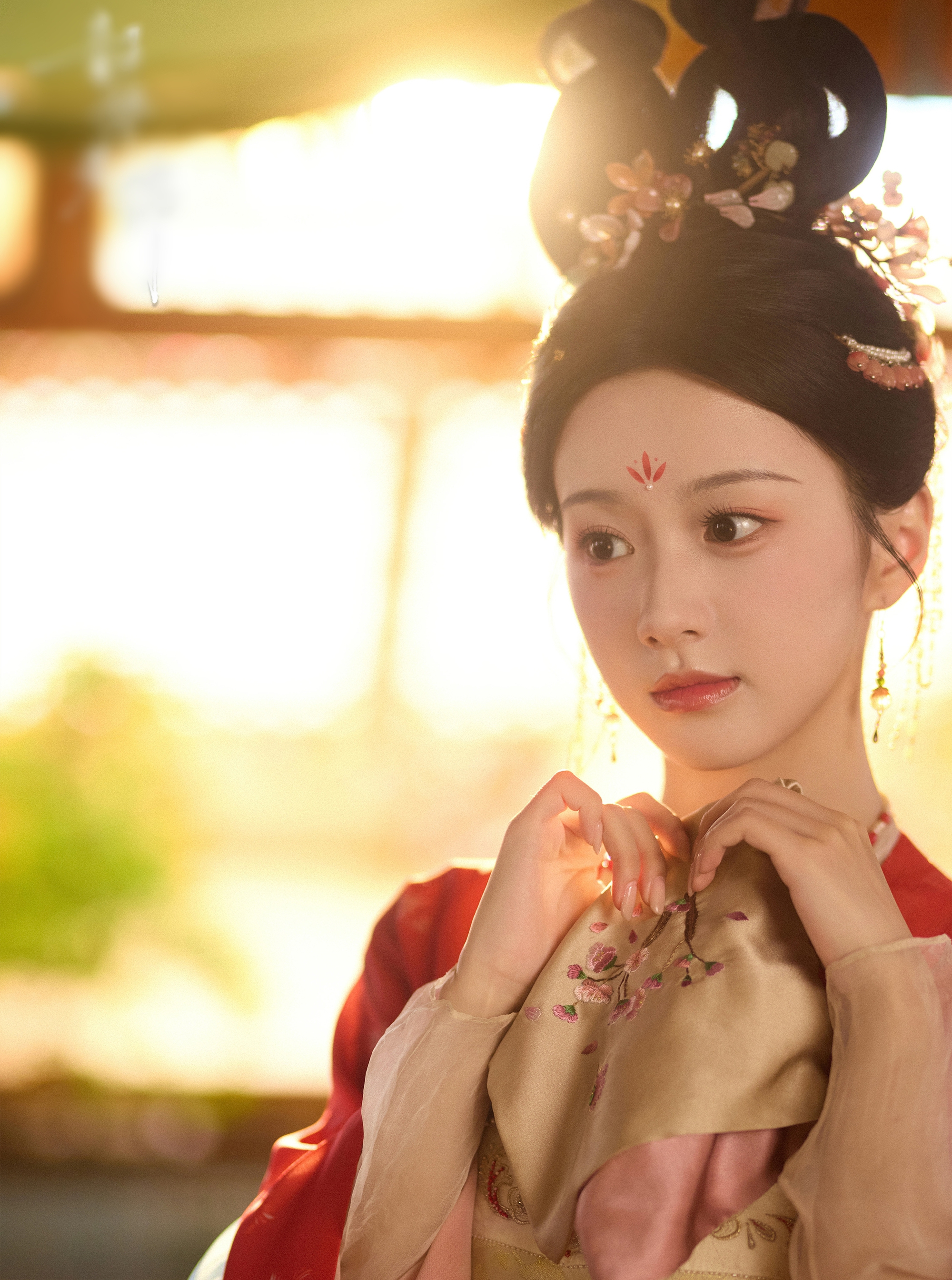 Phim Trung Quốc quá hay xứng đáng nổi tiếng hơn: Nam chính đẹp trai xuất chúng, nữ chính đúng chuẩn xé tranh bước ra- Ảnh 4. Phim Trung Quốc quá hay xứng đáng nổi tiếng hơn: Nam chính đẹp trai xuất chúng, nữ chính đúng chuẩn xé tranh bước ra- Ảnh 4.