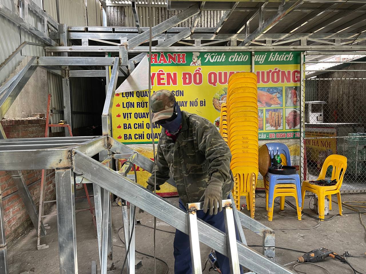 Vụ 2 sinh viên tử vong khi quay clip diễn tả cứu người bị đuối nước: Người dân kể lại khoảnh khắc kinh hoàng- Ảnh 5.