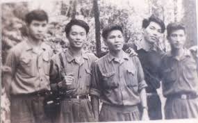Nhạc sĩ Trần Tiến bị mất một bên tai: “Tôi cứ bò, cố sống”- Ảnh 2.