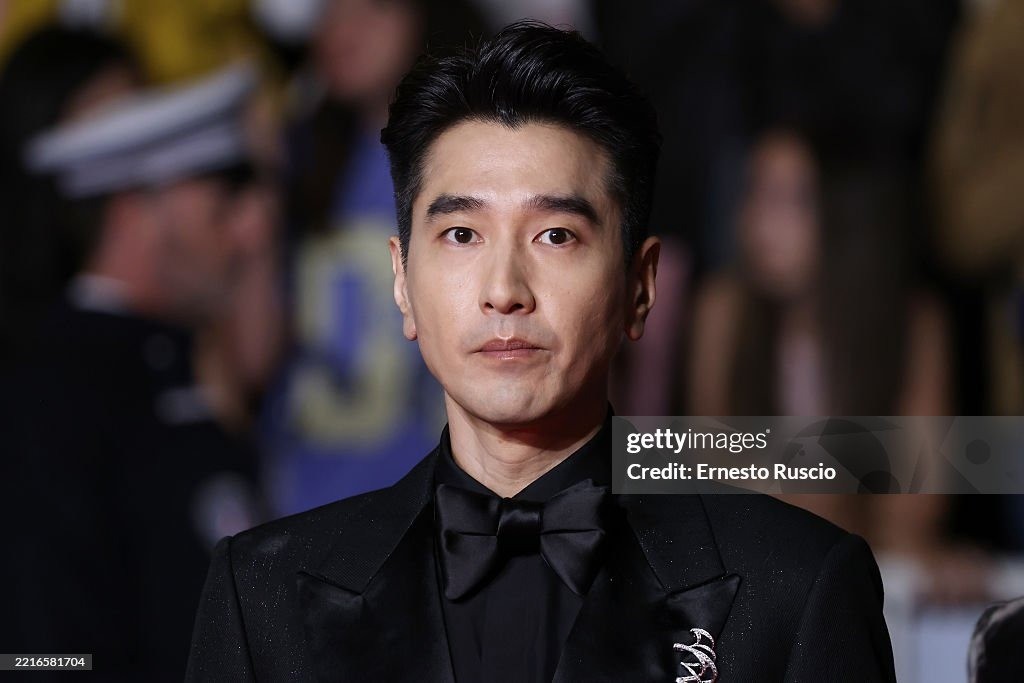 Thư Kỳ đẹp không góc chết, thách thức cả ống kính hung thần ở Cannes- Ảnh 13. Thư Kỳ đẹp không góc chết, thách thức cả ống kính hung thần ở Cannes- Ảnh 13.