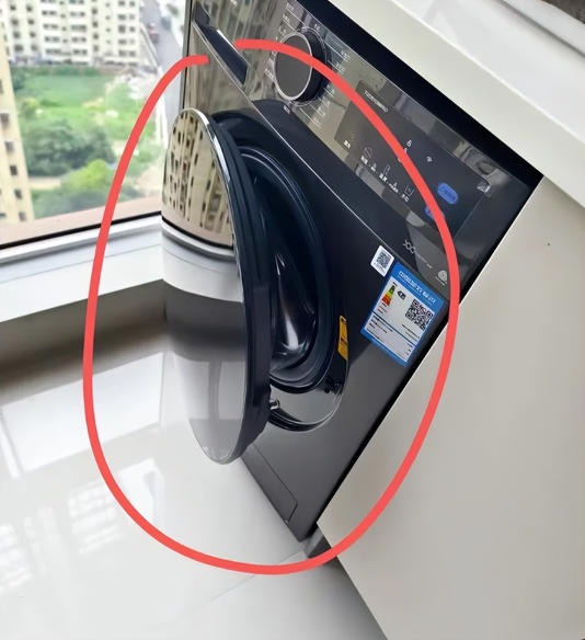 1 SAI LẦM khi dùng máy giặt khiến quần áo 