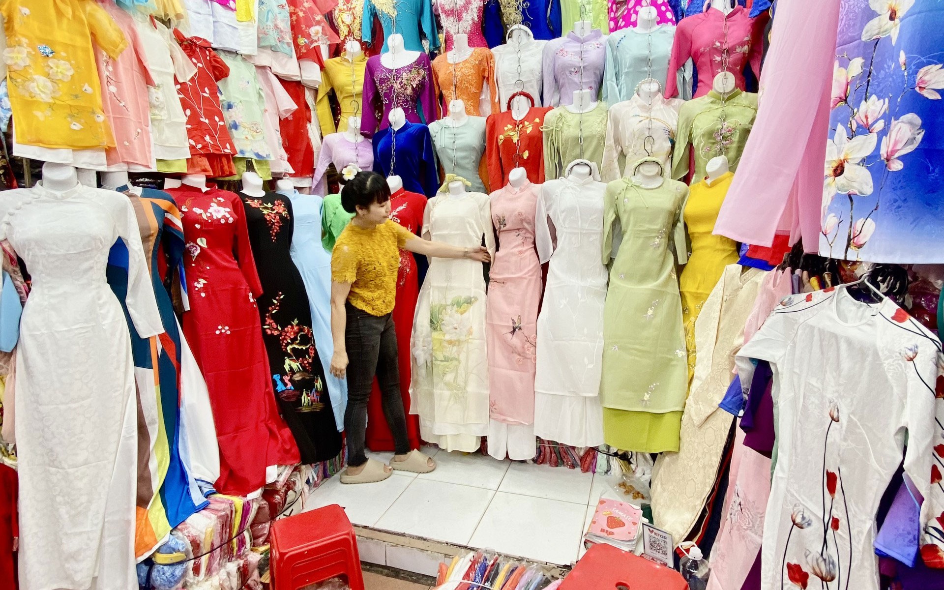 Chợ Đồng Xuân - chợ lớn nhất miền Bắc: Từ trung tâm buôn bán xưa đến "siêu thị" đầu mối hiện đại của tiểu thương Việt- Ảnh 3.