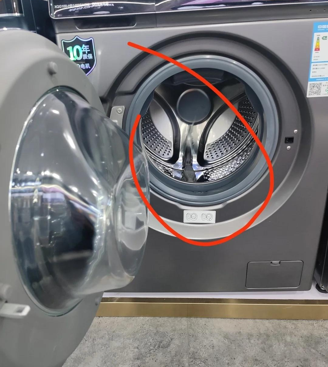 1 SAI LẦM khi dùng máy giặt khiến quần áo 