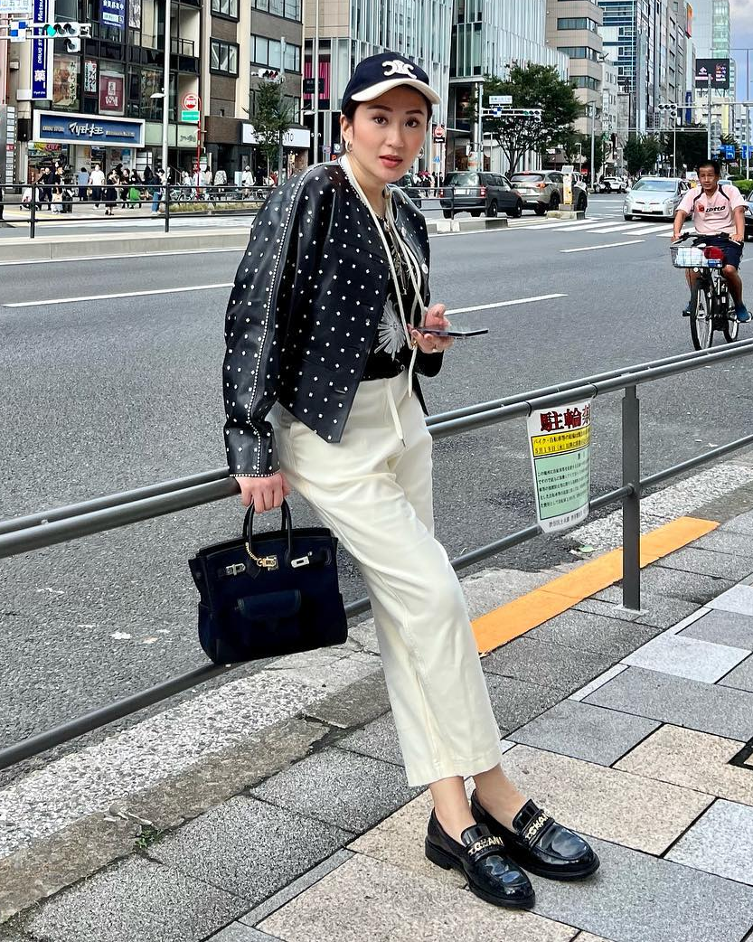 Nữ Thủ tướng trẻ nhất Thái Lan: Người sành chơi hàng hiệu thứ thiệt từ chính trường đến đời thường- Ảnh 11.