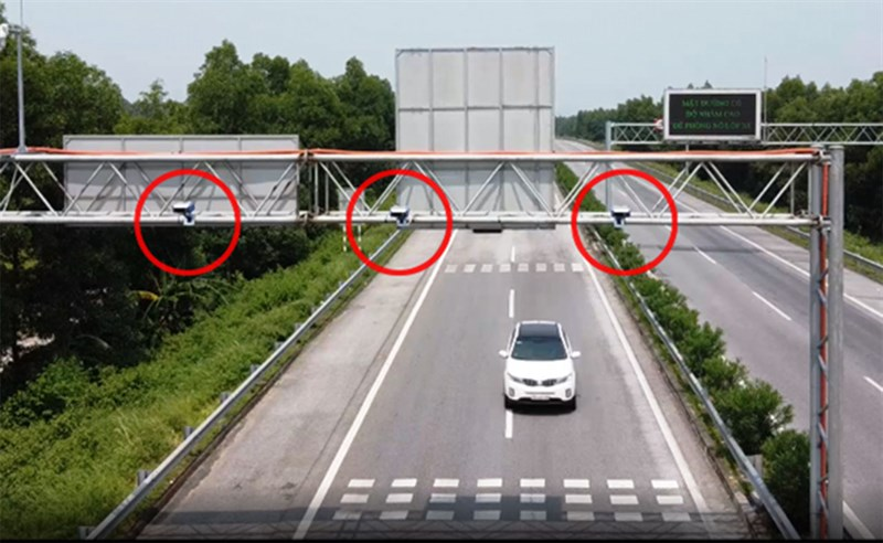 Các chủ xe Quảng Ninh vượt đèn đỏ, chạy quá tốc độ có biển số sau nhanh chóng nộp "phạt nguội" theo Nghị định 168- Ảnh 4.