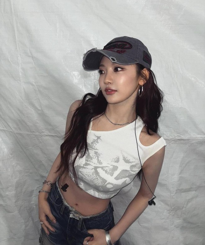 Cứ mix quần jeans theo 4 công thức này, đảm bảo bạn sẽ có outfit đẹp bất bại như loạt sao Hàn - Việt- Ảnh 4. Cứ mix quần jeans theo 4 công thức này, đảm bảo bạn sẽ có outfit đẹp bất bại như loạt sao Hàn - Việt- Ảnh 4.