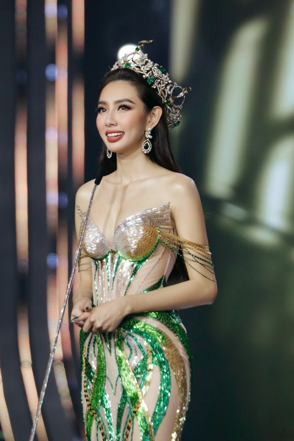 Hoa hậu Thuỳ Tiên có thật sự đã thu về 240 tỷ sau 4 năm đăng quang?- Ảnh 2.
