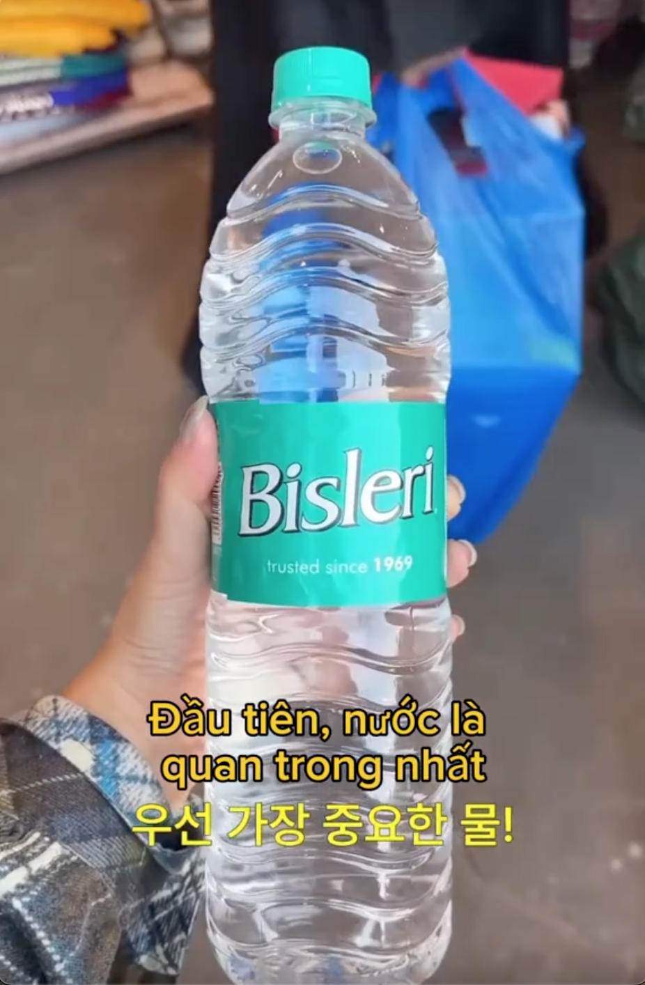 Đi Ấn Độ một mình, cô gái tiết lộ bảng giá 