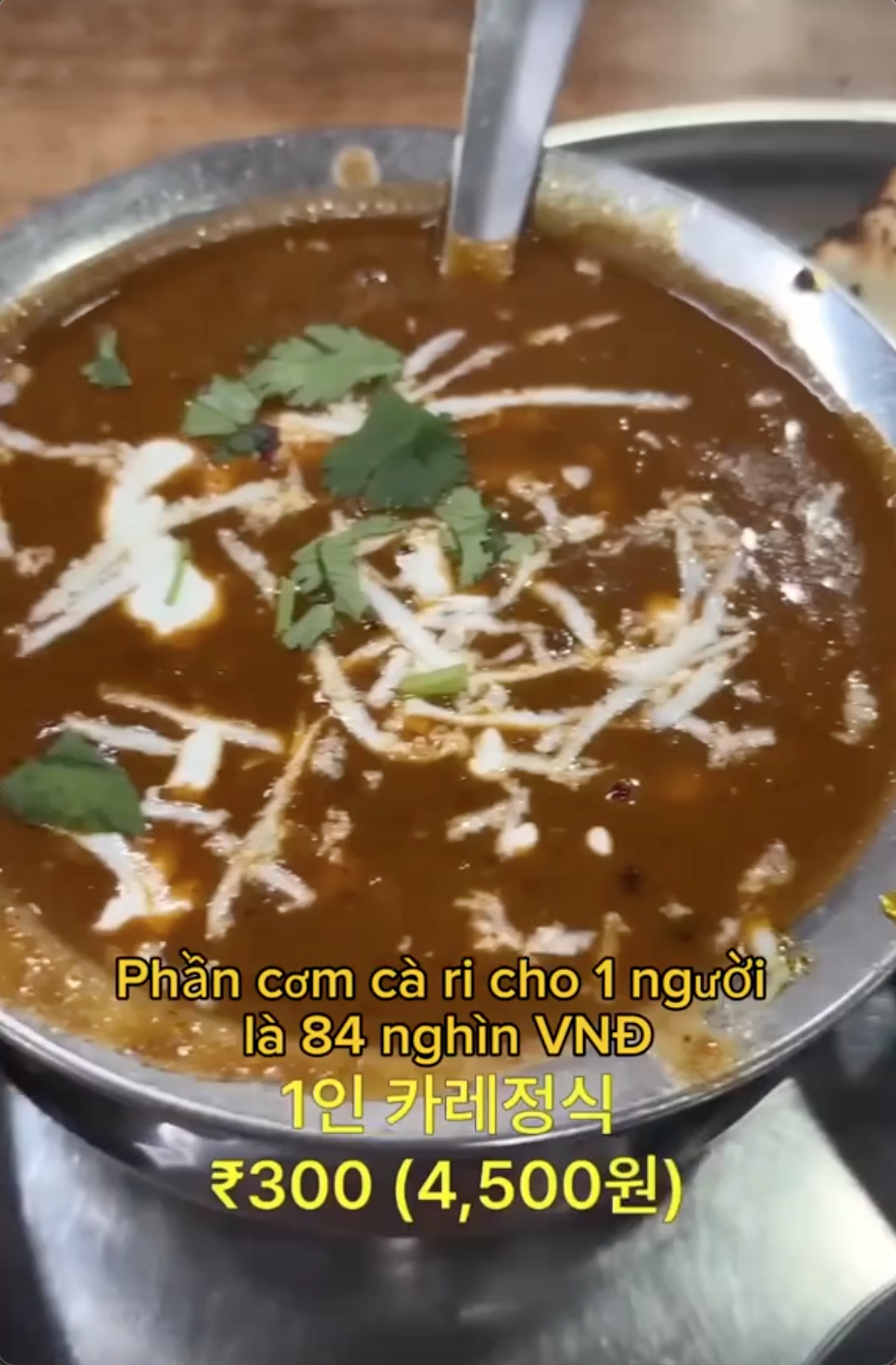 Đi Ấn Độ một mình, cô gái tiết lộ bảng giá 