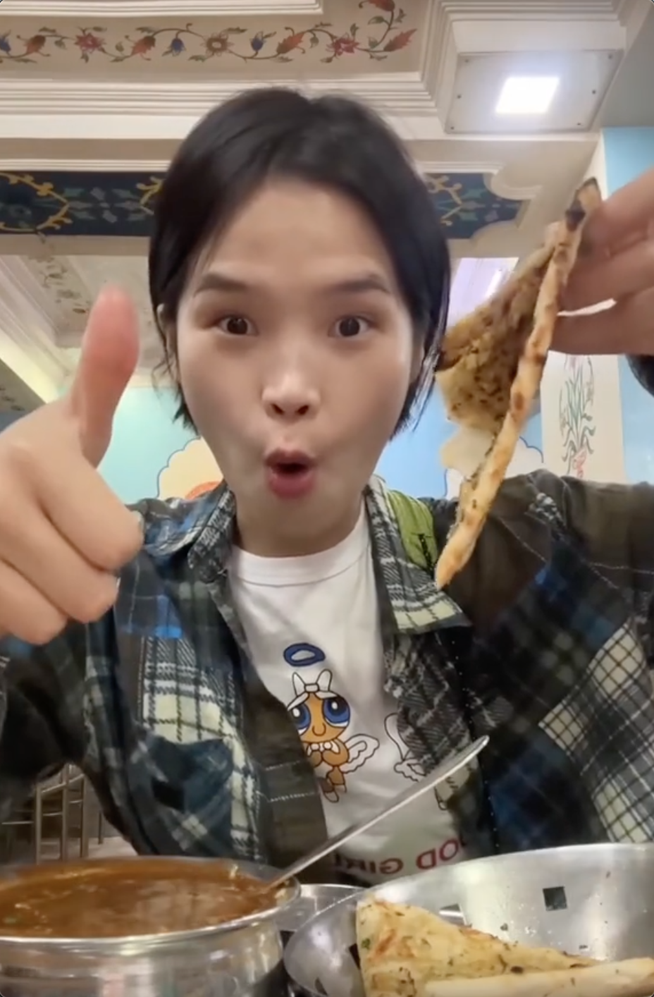 Đi Ấn Độ một mình, cô gái tiết lộ bảng giá 