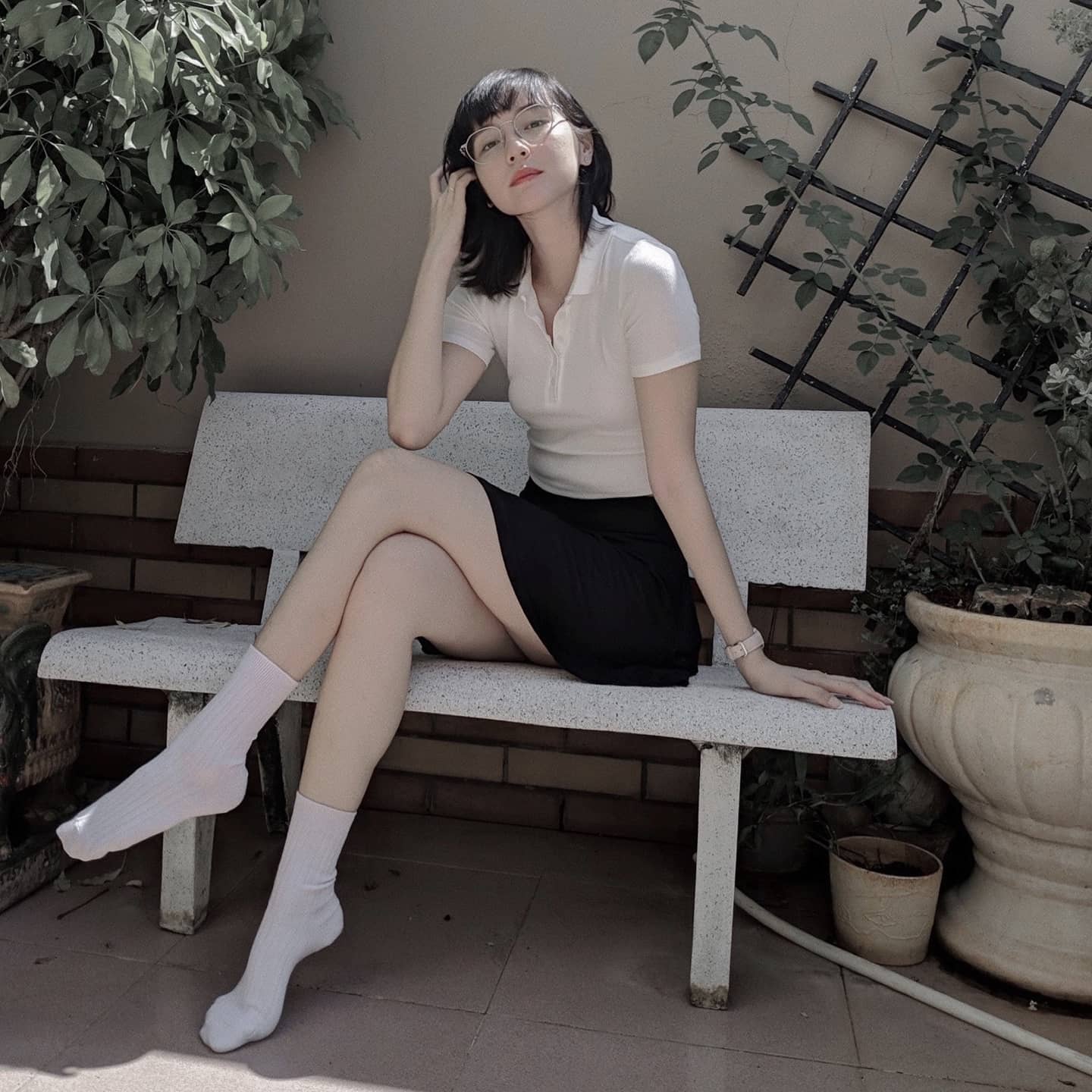 Mùa hè là phải mặc đồ trắng, muốn sành điệu với kiểu trang phục này thì tham khảo Hải Tú- Ảnh 9.