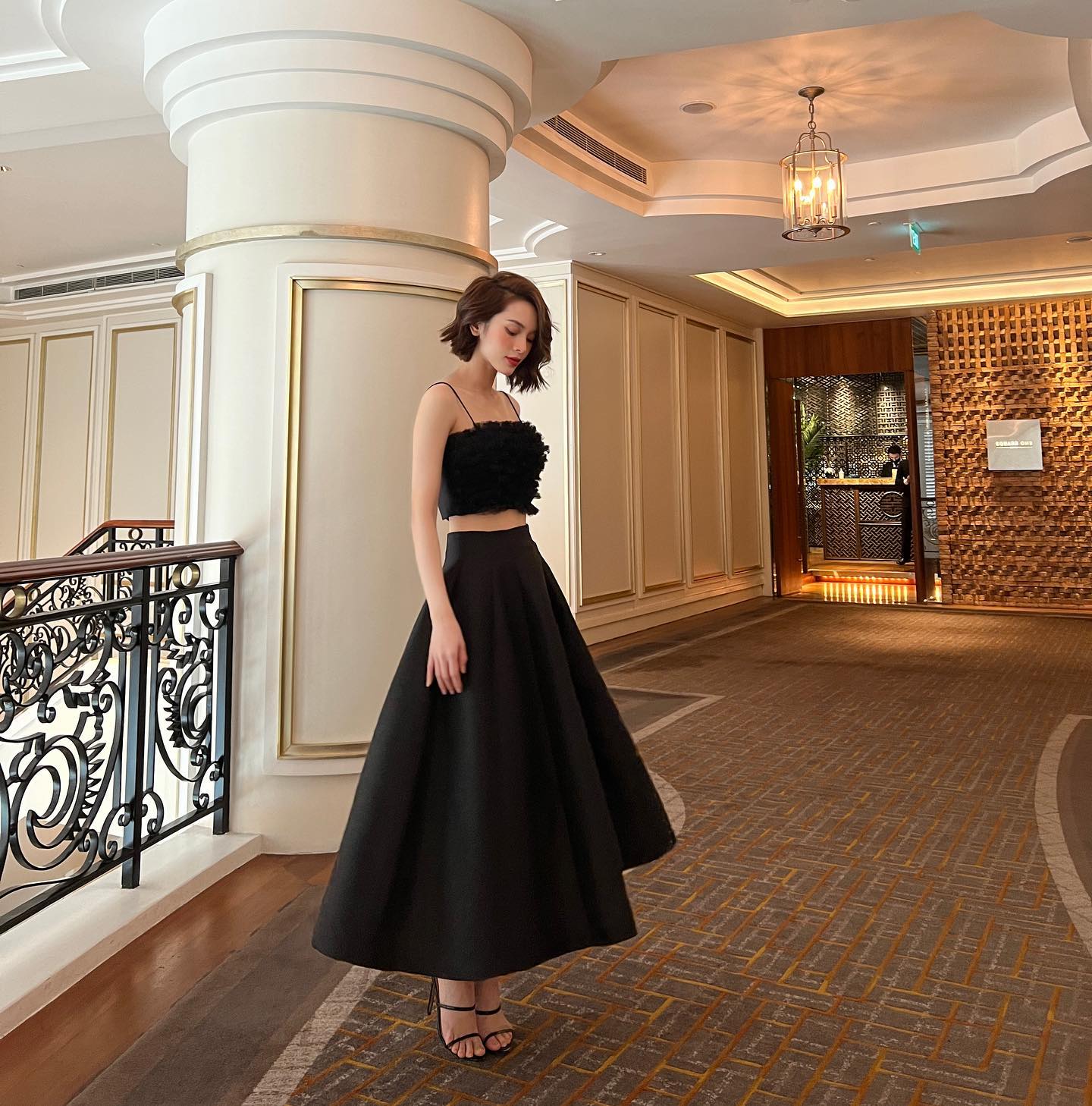 Hóa ra Quỳnh Lương có style diện váy rất đẹp, ai thích lên đồ màu trung tính càng nên tham khảo- Ảnh 8.