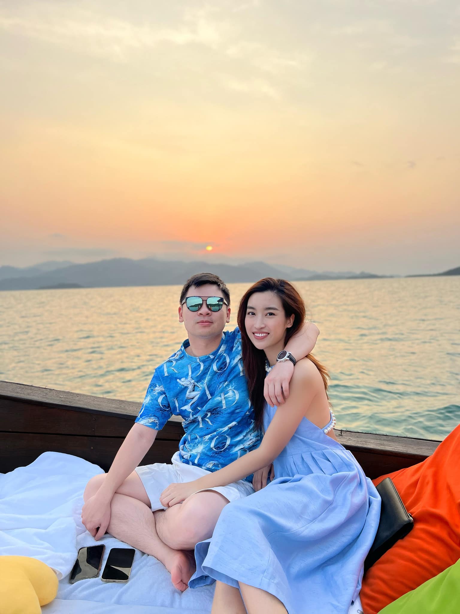2 thiếu gia nhà bầu Hiển: Anh làm 