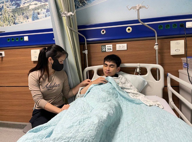 Nam shipper bị tài xế Lexus đánh nhập viện: Yêu cầu bồi thường hơn 1 tỷ đồng- Ảnh 1.