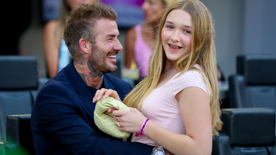 Xôn xao món quà tiểu thư tài phiệt Harper Beckham tặng bố giữa lúc gia đình lục đục, chuẩn 