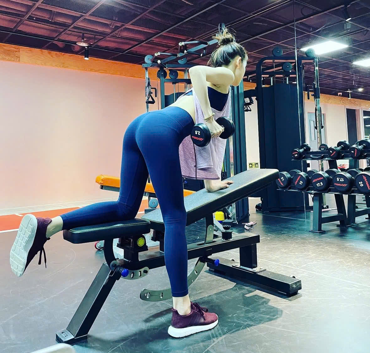Mặt mộc U35 của "hot girl trà sữa" đình đám: Chữ "ê" của cư dân mạng đến tận thiên đàng...- Ảnh 8.