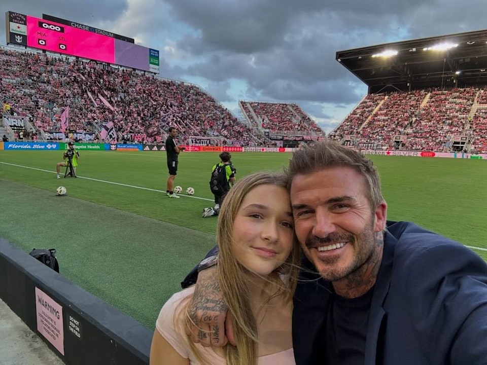 Xôn xao món quà tiểu thư tài phiệt Harper Beckham tặng bố giữa lúc gia đình lục đục, chuẩn 