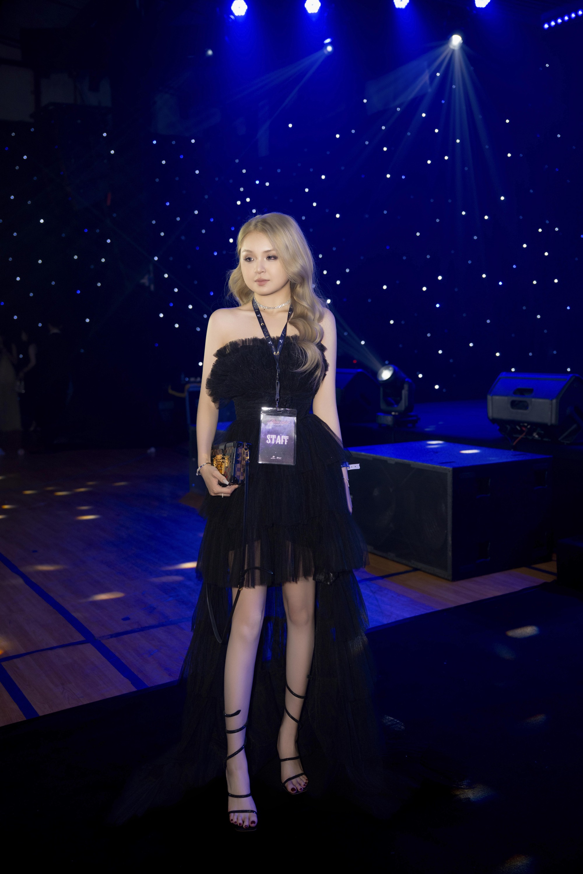 Prom cuối cấp sang - xịn của trường quốc tế: Quá nhiều "công chúa" xuất hiện và 2 chữ ĐẲNG CẤP là không đủ!- Ảnh 12.