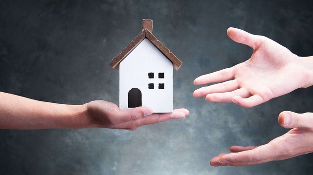 Buồn vì 28 tuổi phải nhận thừa kế 1 căn nhà- Ảnh 1.