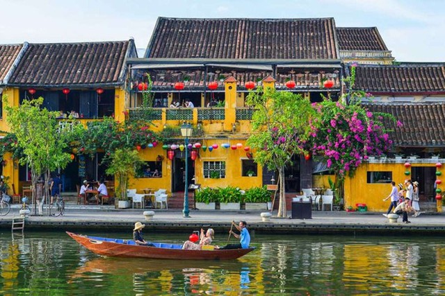Khách Tây thốt lên: Nếu bạn đến Hội An, nhất định phải thử món đặc sản nổi tiếng bậc nhất này- Ảnh 3.