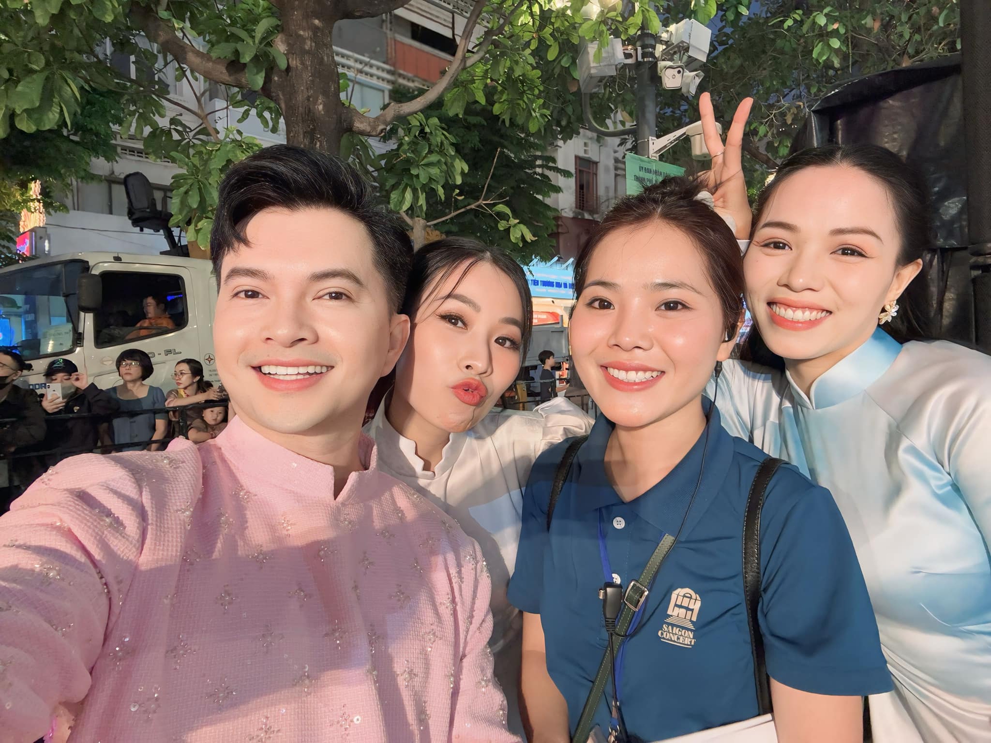 Sao nam Vbiz kết hôn bí mật với bạn gái ngoài ngành, đáp trả căng đét tin đồn lấy vợ để che đậy giới tính- Ảnh 7.