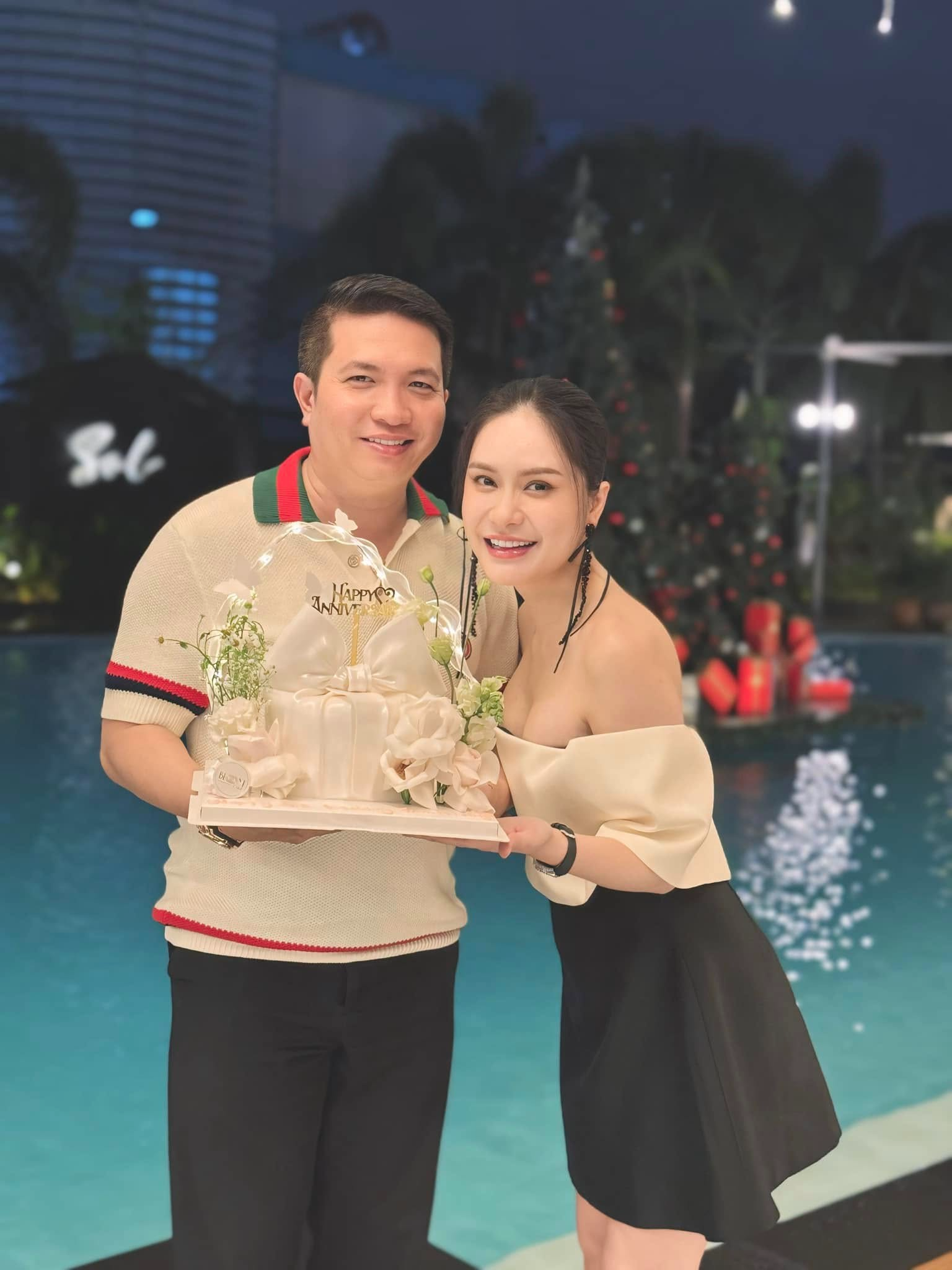 Động thái của vợ chồng Đoàn Di Băng sau khi công ty bị tạm dừng hoạt động- Ảnh 1.
