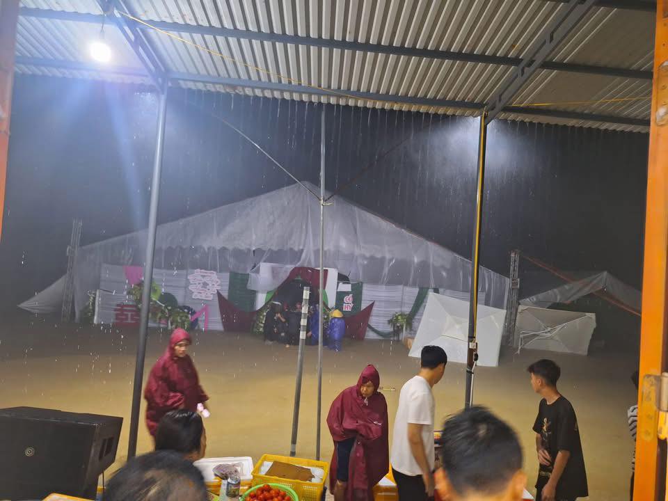 Clip vụ sét đánh cháy nhà dân ở Hà Tĩnh: Ngôi nhà mới được hỗ trợ xây với kinh phí 70 triệu đồng- Ảnh 4.